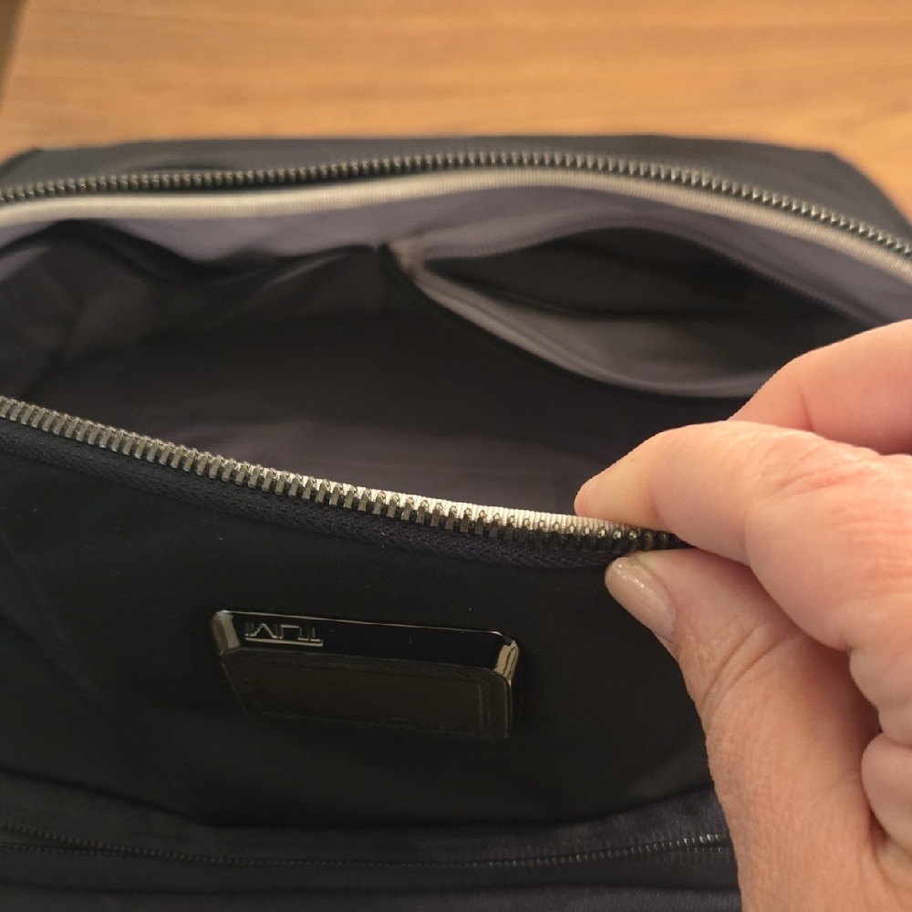 Navy Rolling Travel Bag - Picture 6 of 7